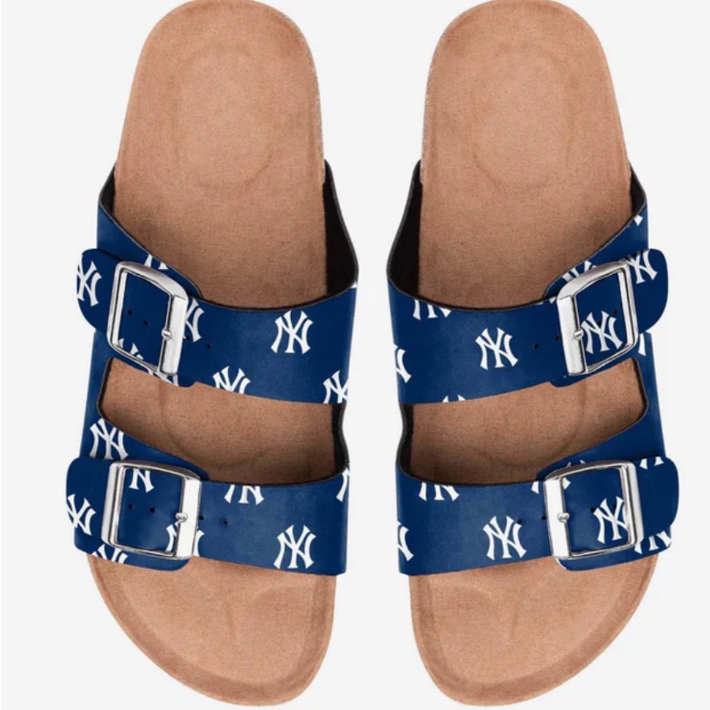 NY YANKEE SANDALS